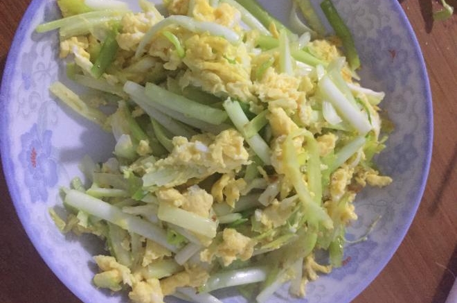 韭黄炒鸡蛋