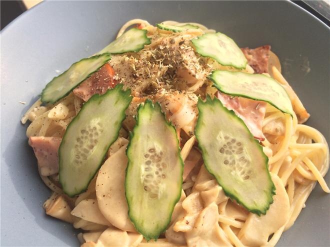 蘑菇培根奶汁意面