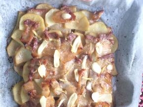 入预热200度的烤箱中层烤20分钟即可
