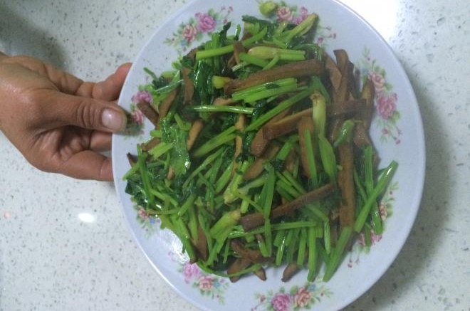 芹菜炒香干