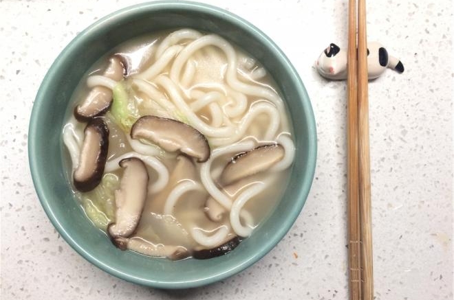 香菇素汤乌冬面