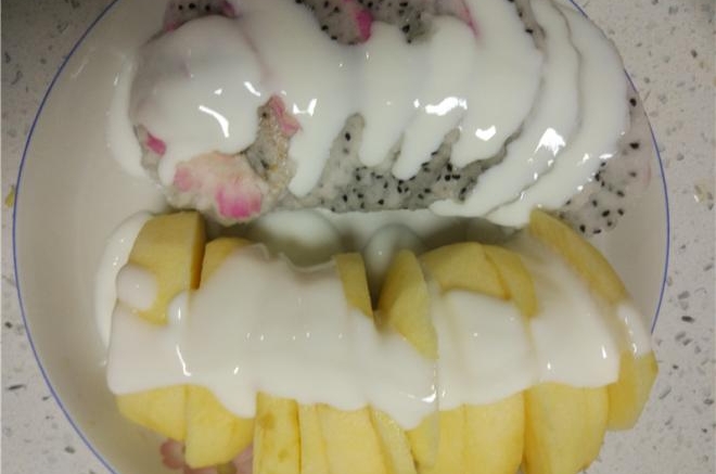 苹果火龙果沙拉