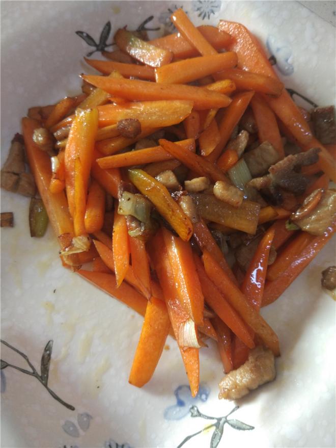 肉丝炒胡萝卜