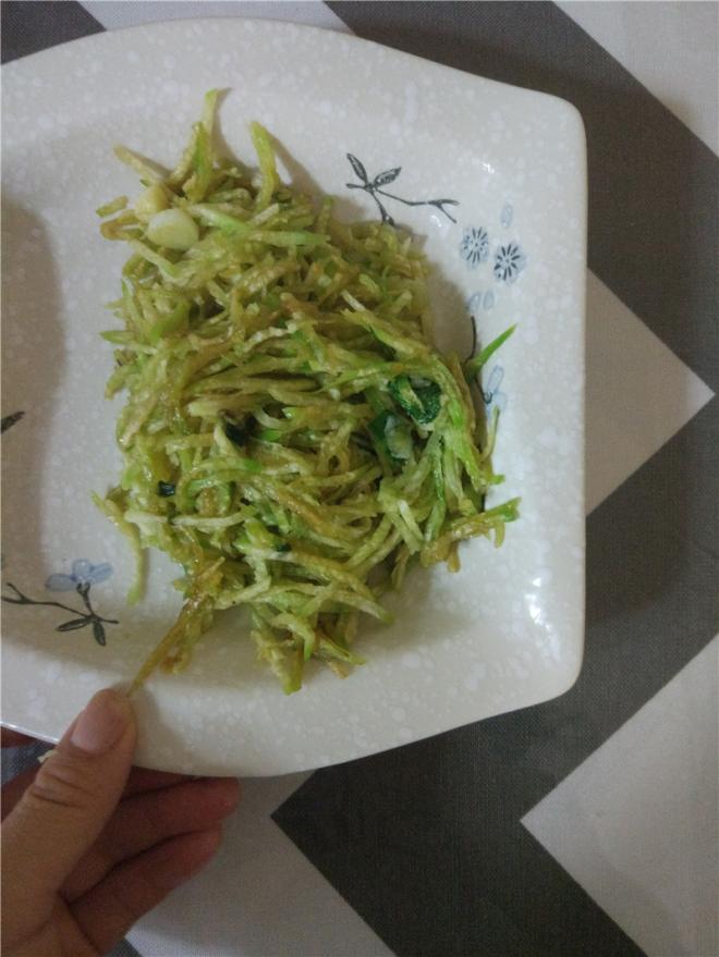 素炒青萝卜丝