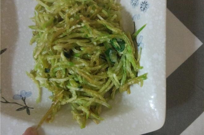 素炒青萝卜丝