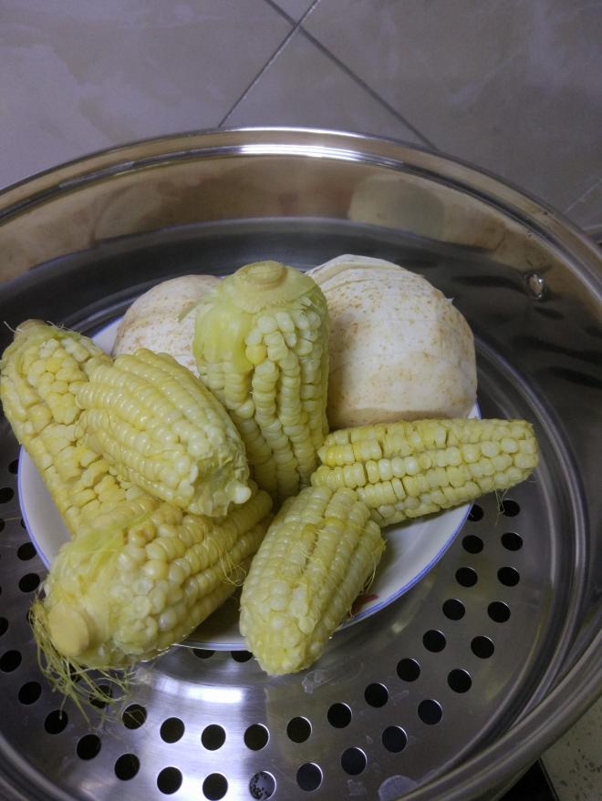 香芋蒸玉米