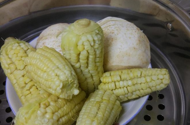 香芋蒸玉米