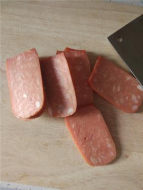 火腿切片备用
