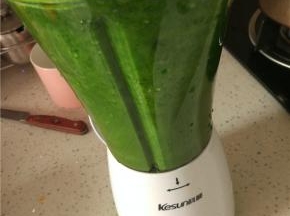 菠菜焯水打成泥