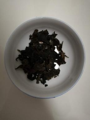 胡萝卜木耳切丝