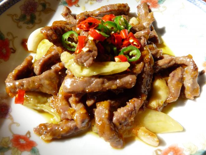 辣到爽灯笼泡椒牛肉