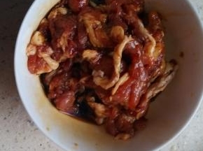 酱油腌制的肉片