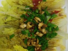 出锅盛盘即可，把热油浇在娃娃菜上