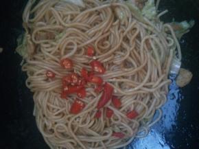 放辣椒 小火翻炒