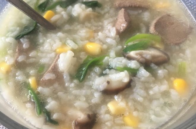 菠菜猪肝粥