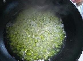 在水烧开的过程中