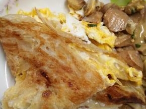 包好手抓饼出锅盛盘即可