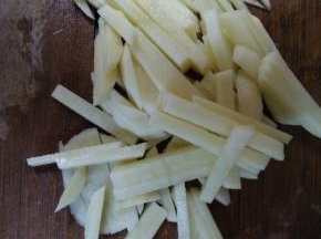 土豆切条