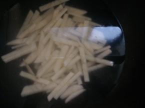 放水煮，加盐，解块冷冻的步骤