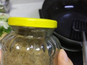 炒熟后关火放入准备好的孜然