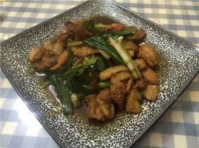 入味后，收汁，即可出锅