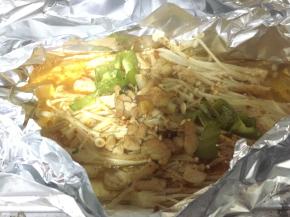 拿出，揭开锡纸，拌匀即可食用