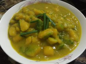 大火收汁，即可出锅，将小葱放在上面