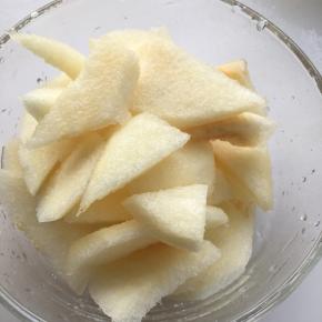 梨子削皮切片