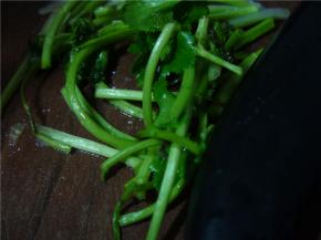 香菜切段