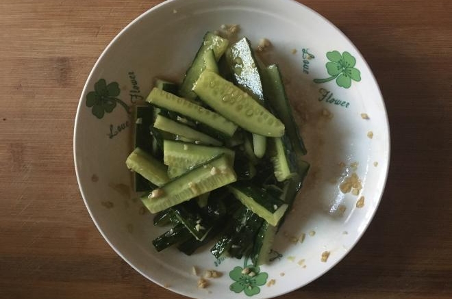 凉拌黄瓜