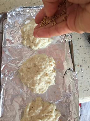 上面撒上熟芝麻