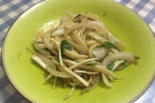 洋葱茭白