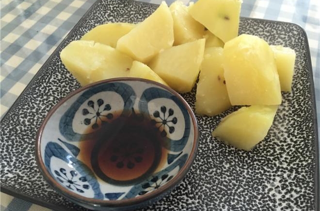 鲜酱油蒸土豆