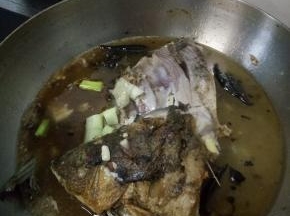 中火慢炖待汤收干即可