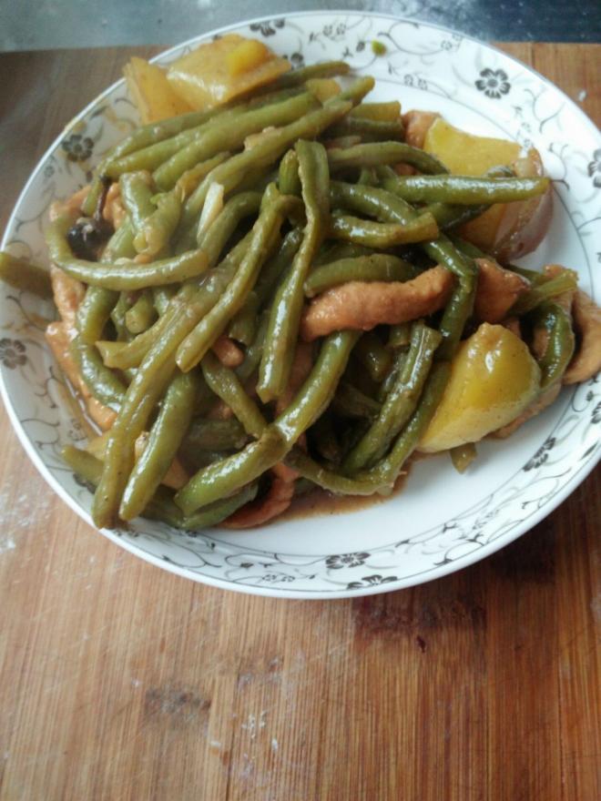 豆角炖土豆肉