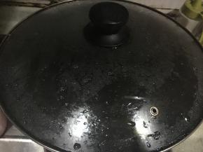 热锅烧水待绰水