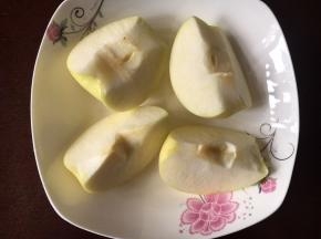 苹果切块去核，猪肉可分切几大块