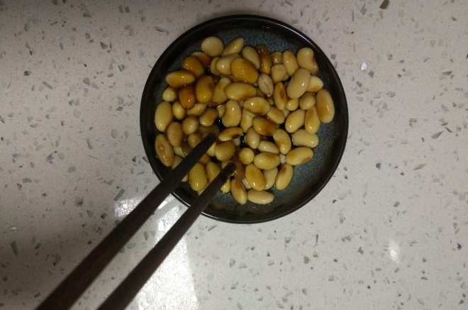 吃饱饱减肥餐7、配菜咸味小黄豆