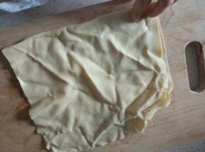 豆皮焯热水捞出放凉