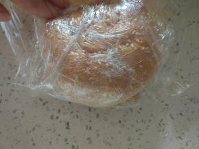 保鲜膜包裹严实