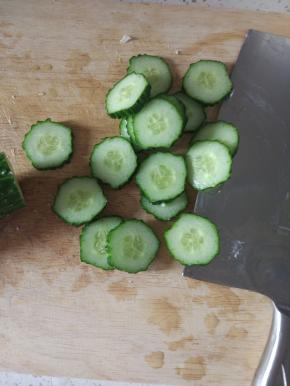 黄瓜切片