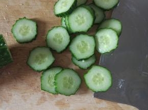 黄瓜切片