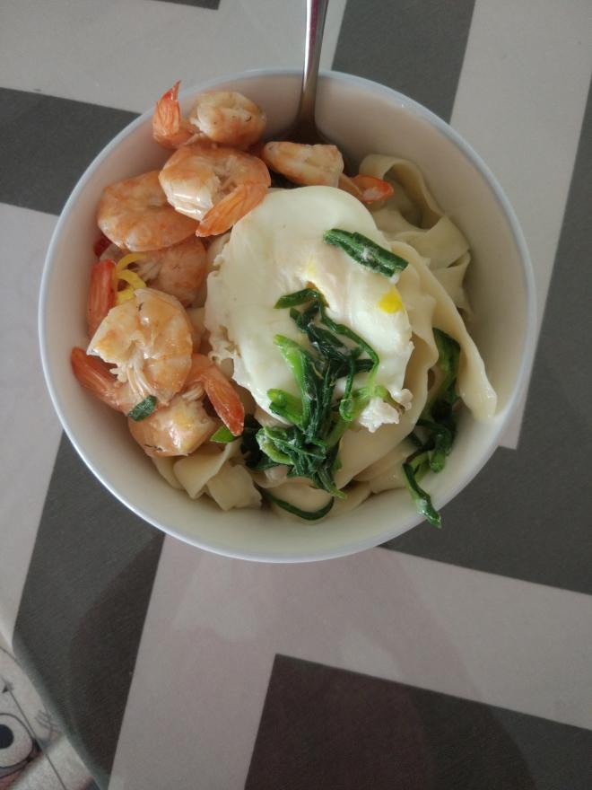 吃饱饱减肥餐53、虾仁宽面