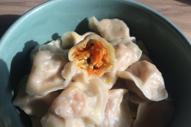 胡萝卜鸡蛋饺子