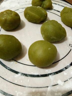 分成等量的小块，