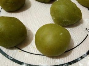 分成等量的小块，