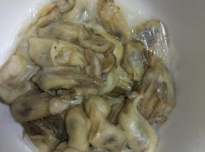 海蛎子肉适量