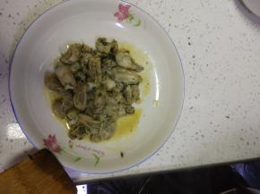 装盘即可，可以撒一些孜然粉