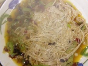 妙几分钟熟了,就装盘可以吃了。