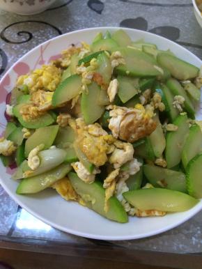 5.	翻炒均匀即可出锅。